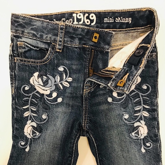 Baby Gap 1969 Mini Skinny Embroidered Jeans 4T - Picture 3 of 3